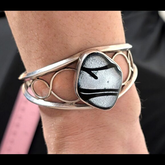Rula Glass Jewelry - Large ART DECO Silver & Black Figure 8 Sterling Silver Dichroic Glass Bracelet